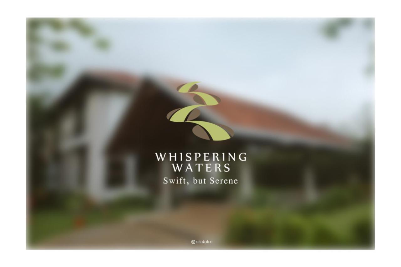 Whispering Waters Hotell Malayāttūr Eksteriør bilde