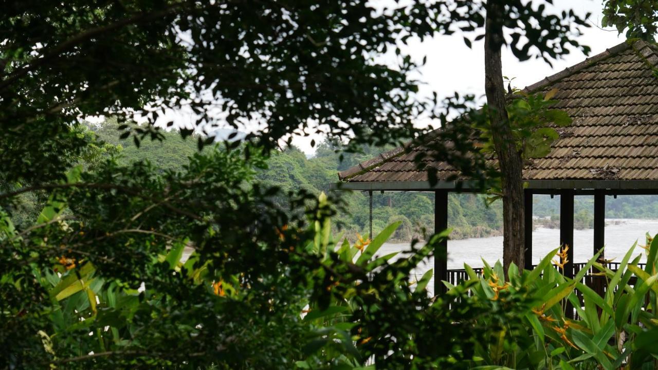 Whispering Waters Hotell Malayāttūr Eksteriør bilde